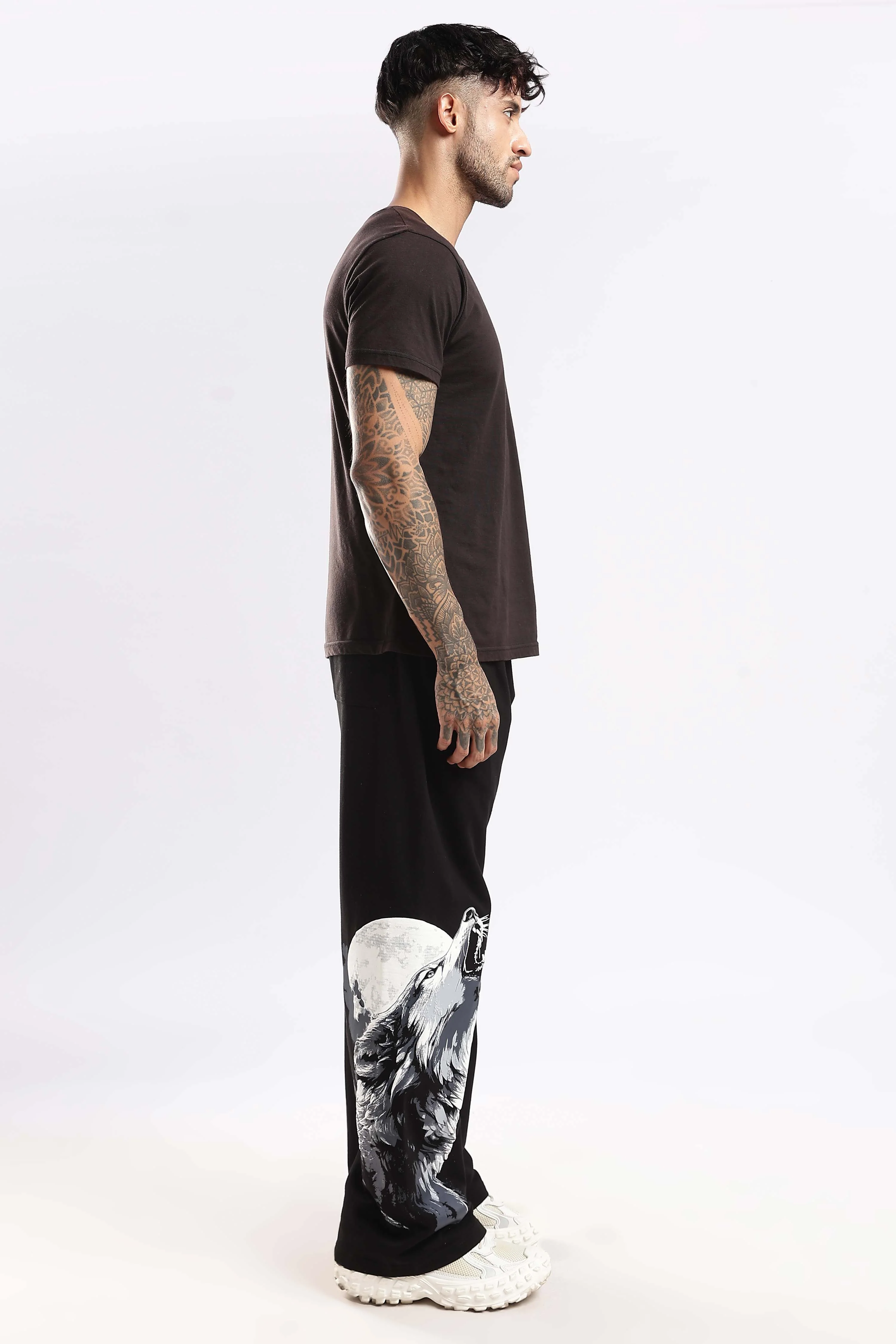 Alpha Rise heavyweight black joggers - Image 7