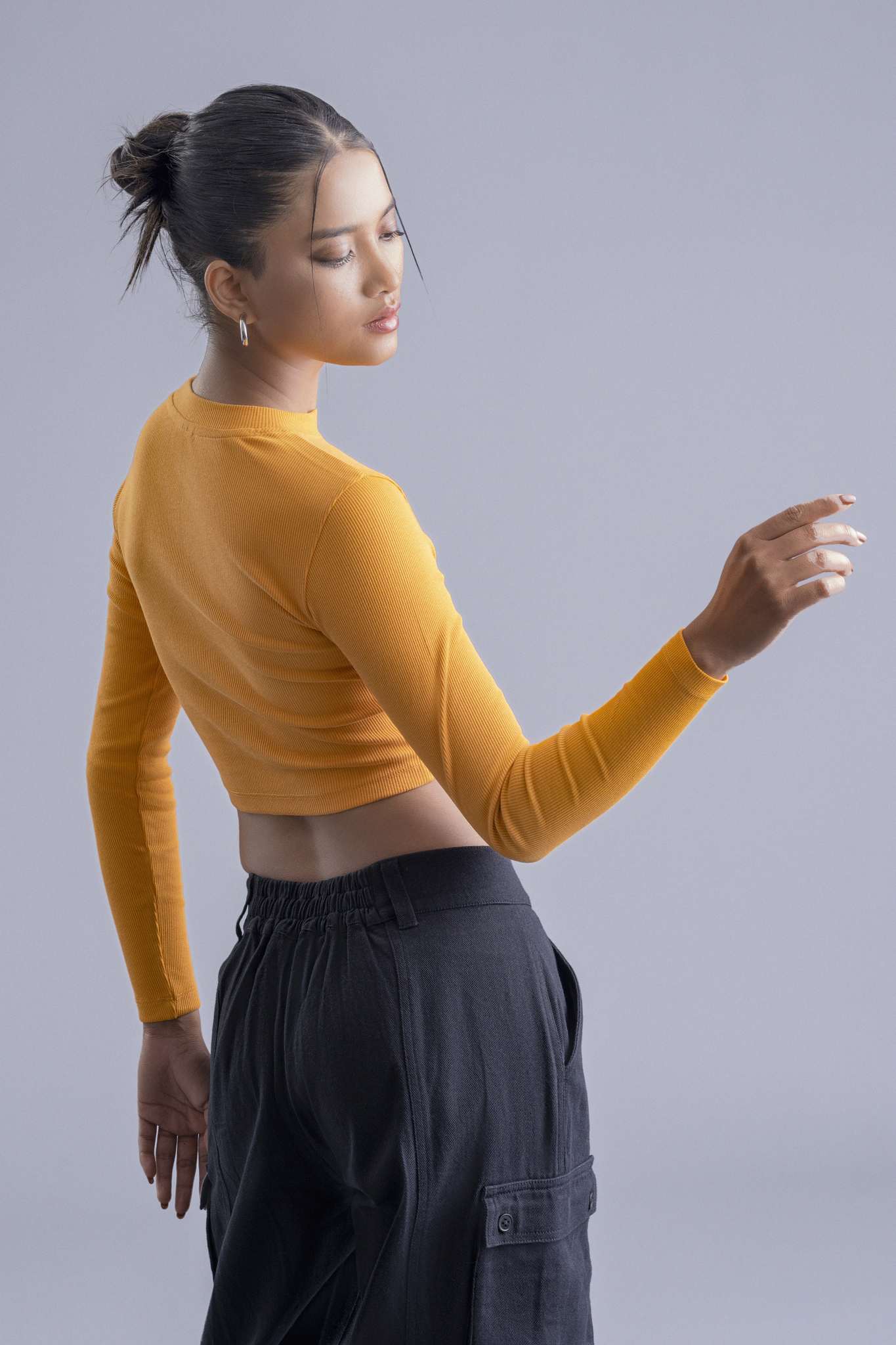 Blaze Ribbed Full Sleeves Crop Top - Image 3