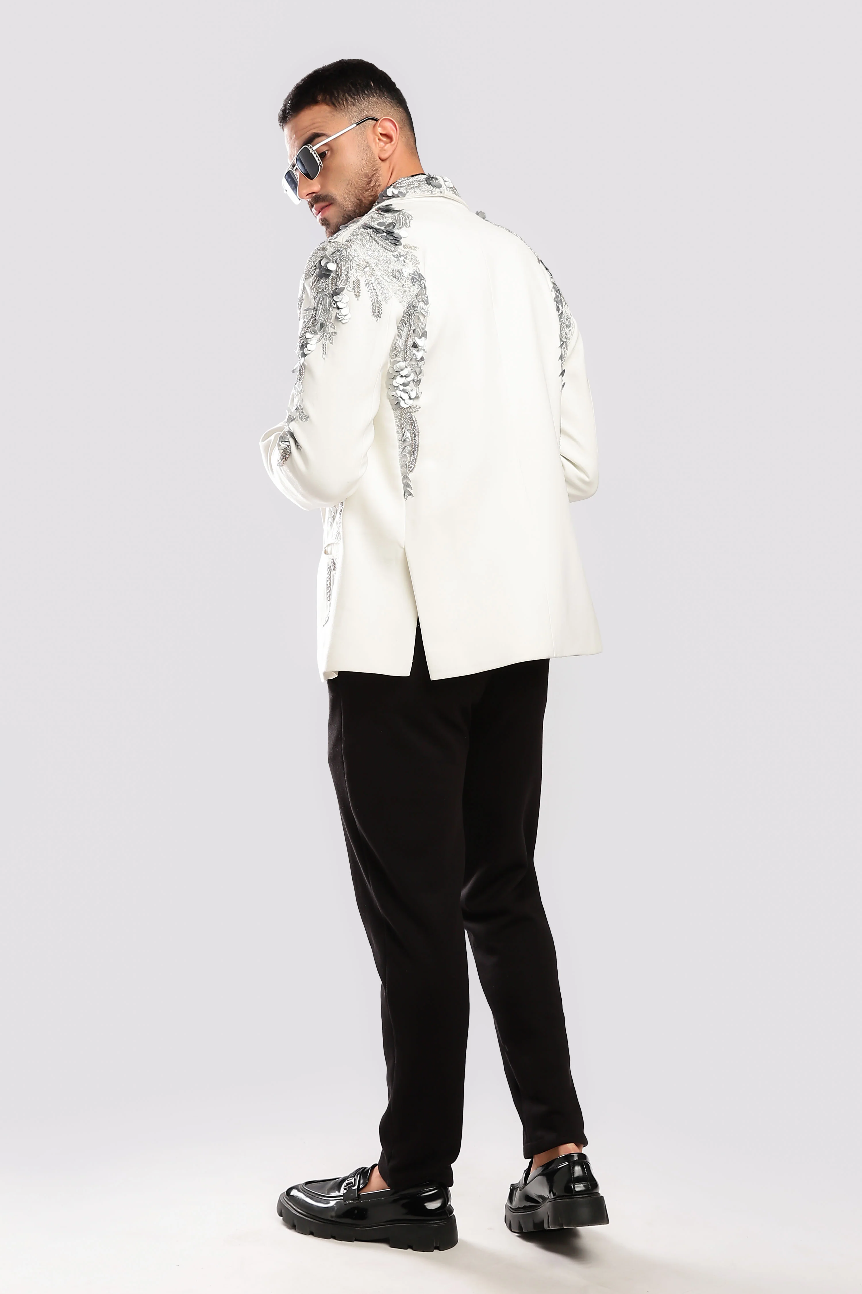 Gilded Inlay Zardozi Suit - Image 16